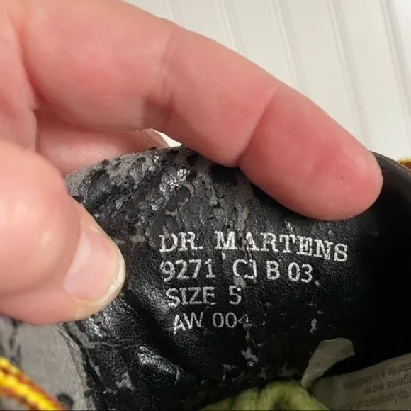 VTG England Made Dr Martens #9271 Ankle Boots