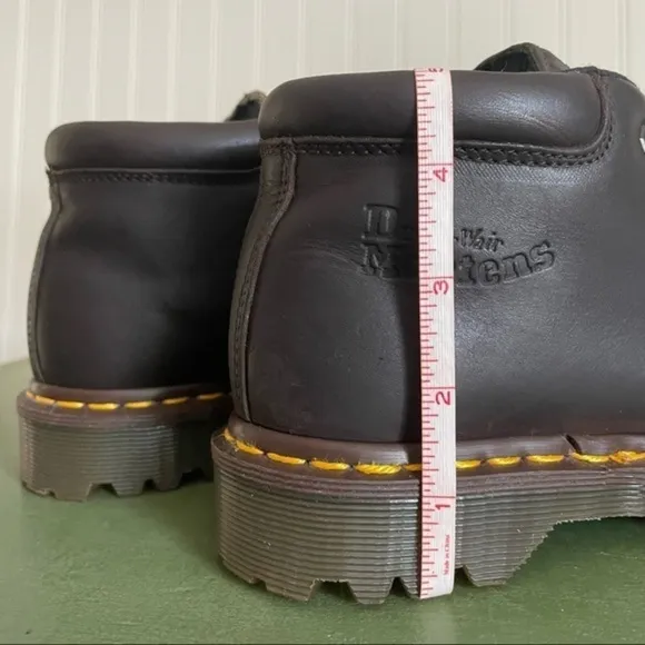 VTG England Made Dr Martens Ankle Boots #8057 in Brown Leather
