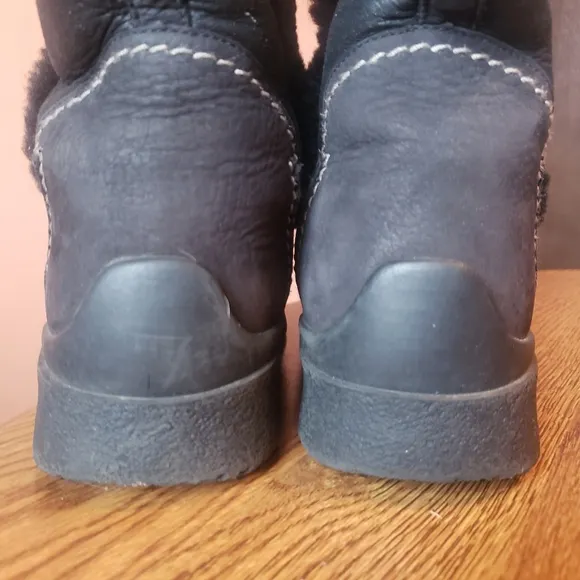 Vtg Pajar Canada Women Winter Black Nubuck Shearling Lined pull on Boots 8