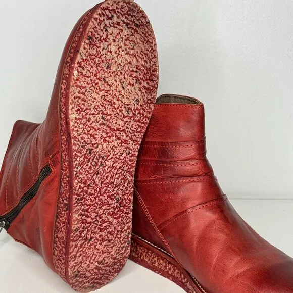 VTG Y2K TAKEME Booties Womens Size 7.5/38 Red Ankle Leather Boots Made in Spain