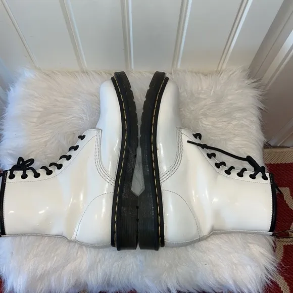 WHITE glossy patent leather chunky Dr Doc Martens grunge goth punk boots size 8