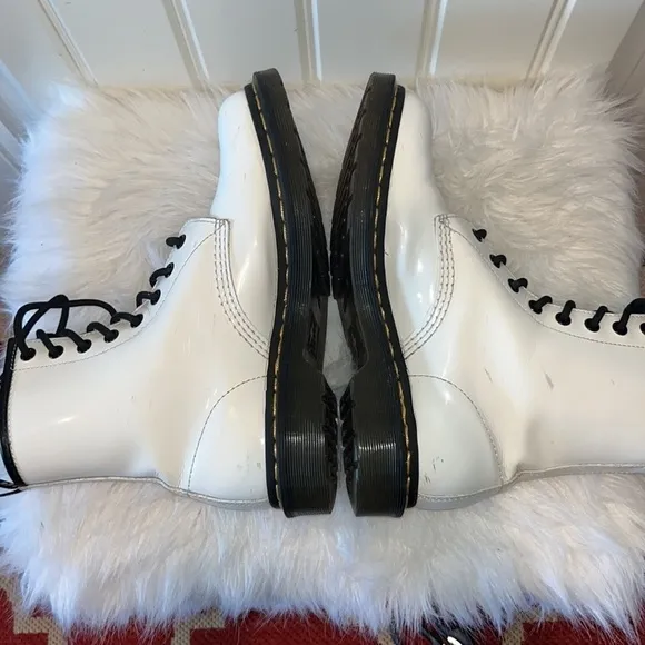 WHITE glossy patent leather chunky Dr Doc Martens grunge goth punk boots size 8