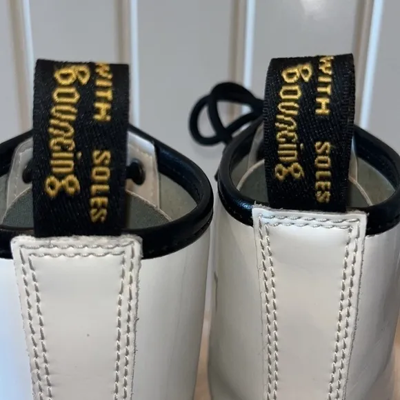 WHITE glossy patent leather chunky Dr Doc Martens grunge goth punk boots size 8
