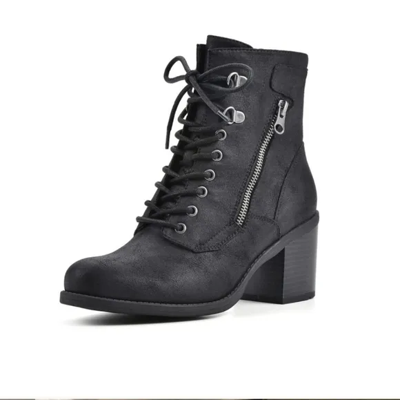 White Mountain Dorian Black Combat Boots. Sz 9