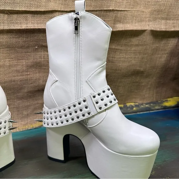 White Platform Cowboy Boots with Studded Strap size 8 NWT