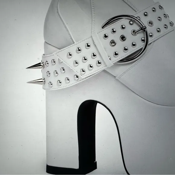 White Platform Cowboy Boots with Studded Strap size 8 NWT