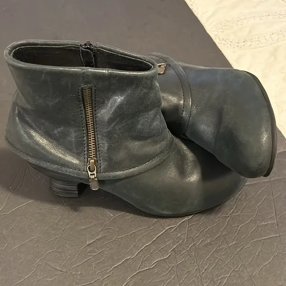 WOLKY  ANKLE BOOTS SIZE  EXCELLENT CONDITION