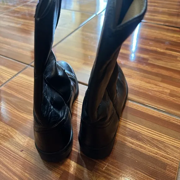 Women Black Justin Cowboy boots 6.5