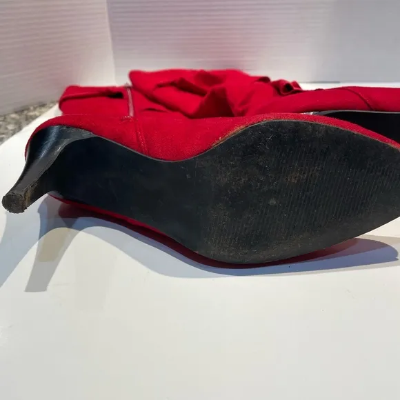 Women Red Boots