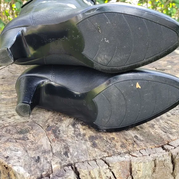 Women Vintage Leather Black Tall Riding Boots By Bandolino Size 7M/ Women Design
