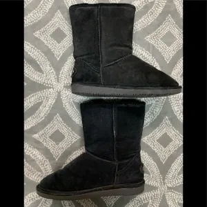 Women’s bearpaw bianca short suede winter boots