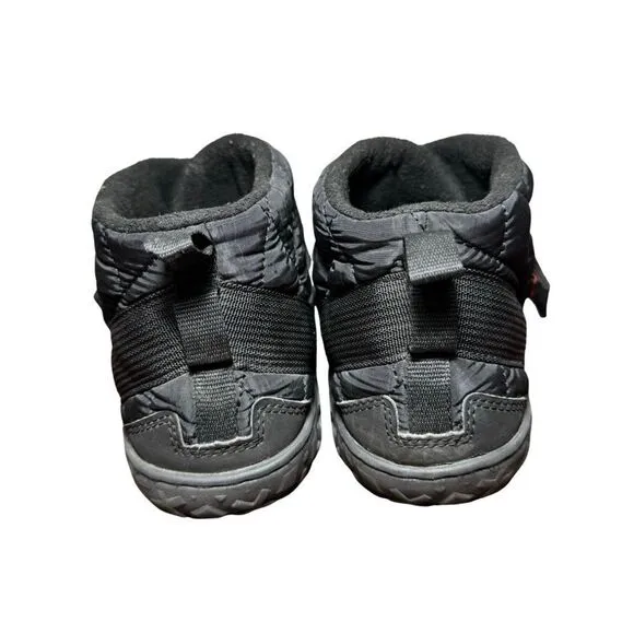 Women’s Chaco winter boots size 11 black