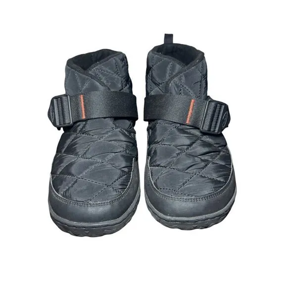 Women’s Chaco winter boots size 11 black