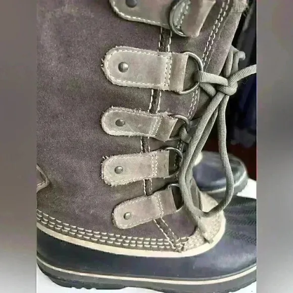 Women’s Size 6 Sorel Joan of Arctic Winter Boots in Grey