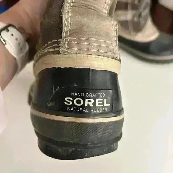Women’s Size 6 Sorel Joan of Arctic Winter Boots in Grey