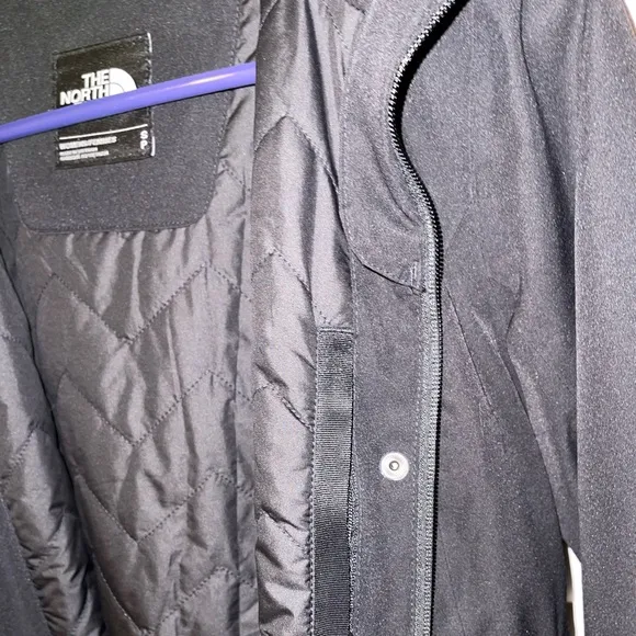 Womens size small The North Face Like-New Coat/parka Long