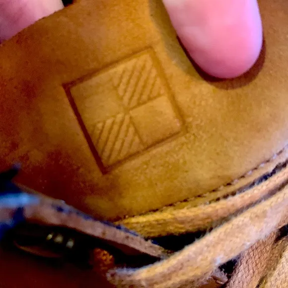 Woolrich 11 M nubuck suede leather men’s tan mid height work boots lace up EUC