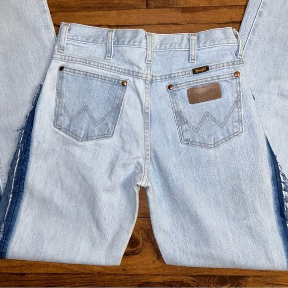 Wrangler • 1990’s • Women • Size 30 x 34 • Denim • Blue 2 Tone Bell Bottom Jeans