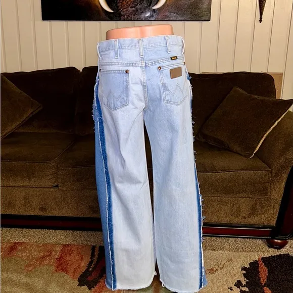 Wrangler • 1990’s • Women • Size 30 x 34 • Denim • Blue 2 Tone Bell Bottom Jeans