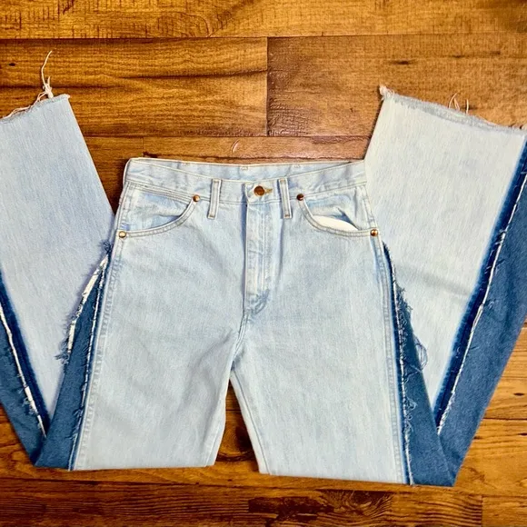 Wrangler • 1990’s • Women • Size 30 x 34 • Denim • Blue 2 Tone Bell Bottom Jeans