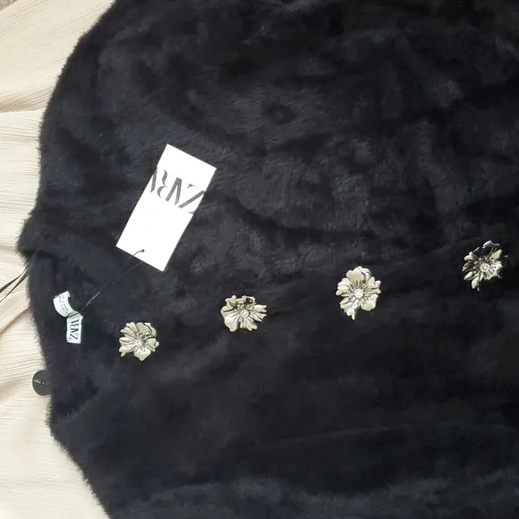 ZARA FAUX FUR KNIT JACKET Size L