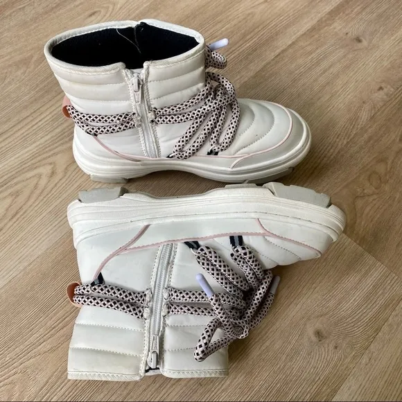 ZARA Off White &amp; Pink Chunky Puffer Winter Boots | Insulated | Women’s Size 5